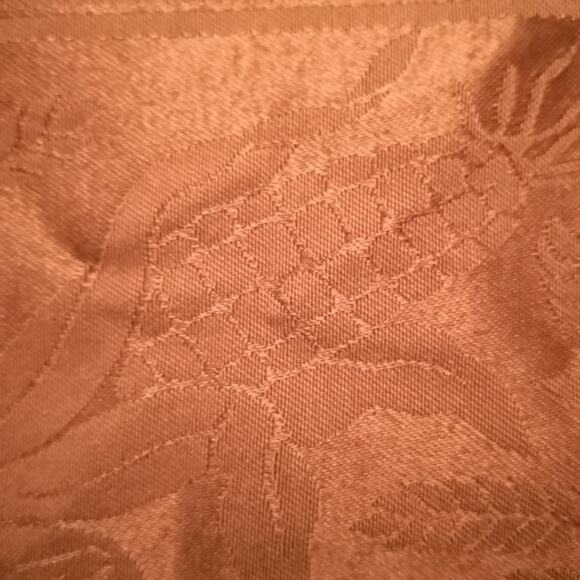 Lauren Ralph Lauren Gold Dinner Napkins Four Table Settings Holiday XMAS NEW - Picture 3 of 4